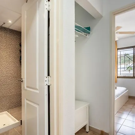 Castle Harbour Matthew's Flat Cristianos לוס כריסטיאנוס